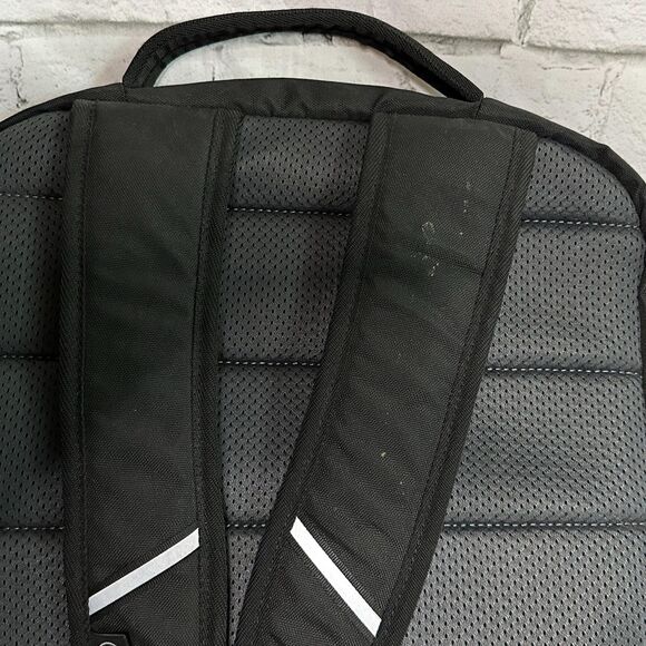 Dell Black Laptop Backpack, Pre-owned - Picture 6 of 6